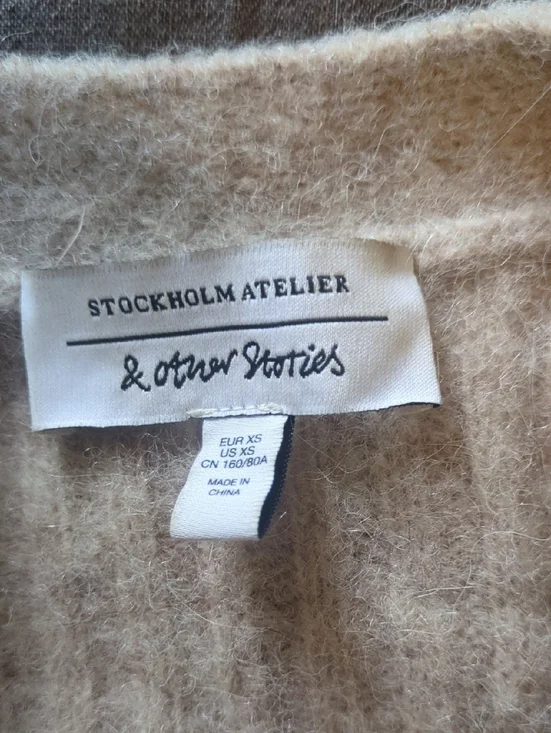 & Other Stories Cropped Alpaca Blend Ribbed Cardigan, Size XS - Picture 5 of 6